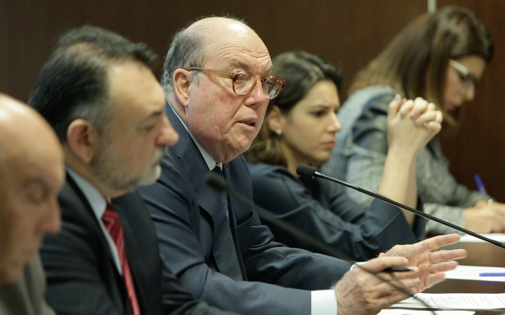 Tributaristas discutem propostas de simplificação e os grandes projetos de reforma no sistema