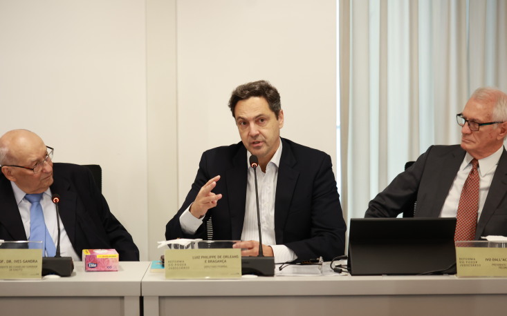 Deputado Orleans e Bragança apresentou pontos importantes do anteprojeto e da PEC 28 Deputado Orleans e Bragança apresentou pontos importantes do anteprojeto e da PEC 28