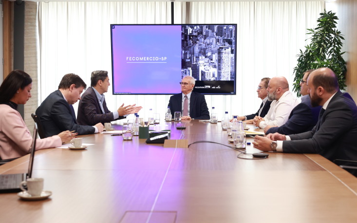 FecomercioSP entrega propostas de Reforma Administrativa para autor de projeto que avalia desempenho de servidores públicos FecomercioSP entrega propostas de Reforma Administrativa para autor de projeto que avalia desempenho de servidores públicos