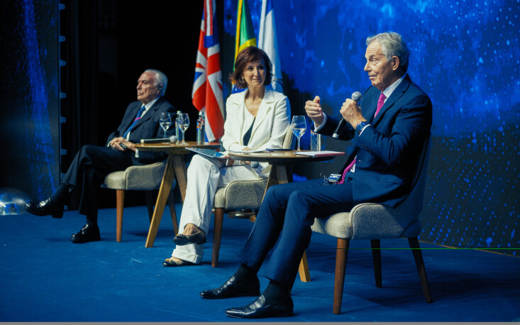 Tony Blair e Michel Temer participam de painel (Crédito: SIstema CNC) Tony Blair e Michel Temer participam de painel (Crédito: SIstema CNC)