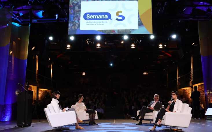 Painel 1 sobre Inclusão: caminhos e práticas de gestão para um futuro equitativo e sustentável Painel 1 sobre Inclusão: caminhos e práticas de gestão para um futuro equitativo e sustentável
