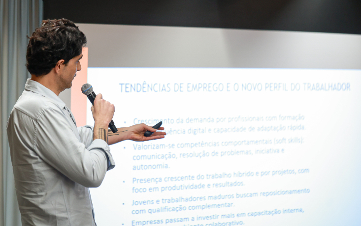 O assessor econômico Thiago Freitas falou sobre tendências de mercado (Imagem: Edilson Dias) O assessor econômico Thiago Freitas falou sobre tendências de mercado (Imagem: Edilson Dias)